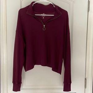Hollister pull over sweater